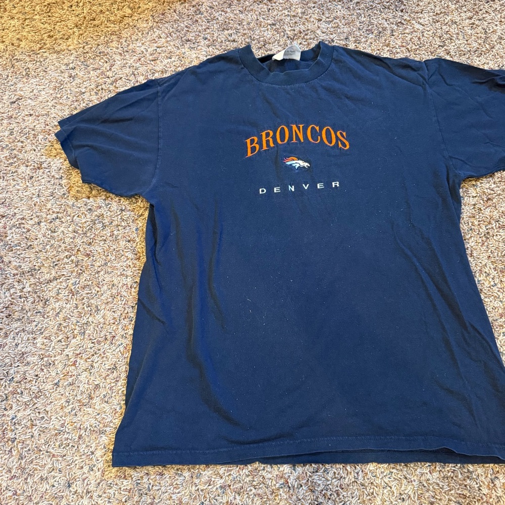 Men's Navy Graphic T-Shirt
